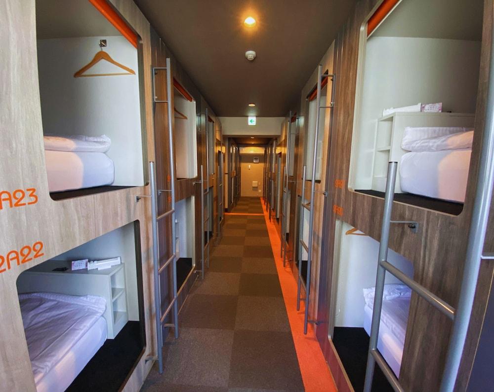 Female Dorm, Female Only, Economy, 2 Double Beds