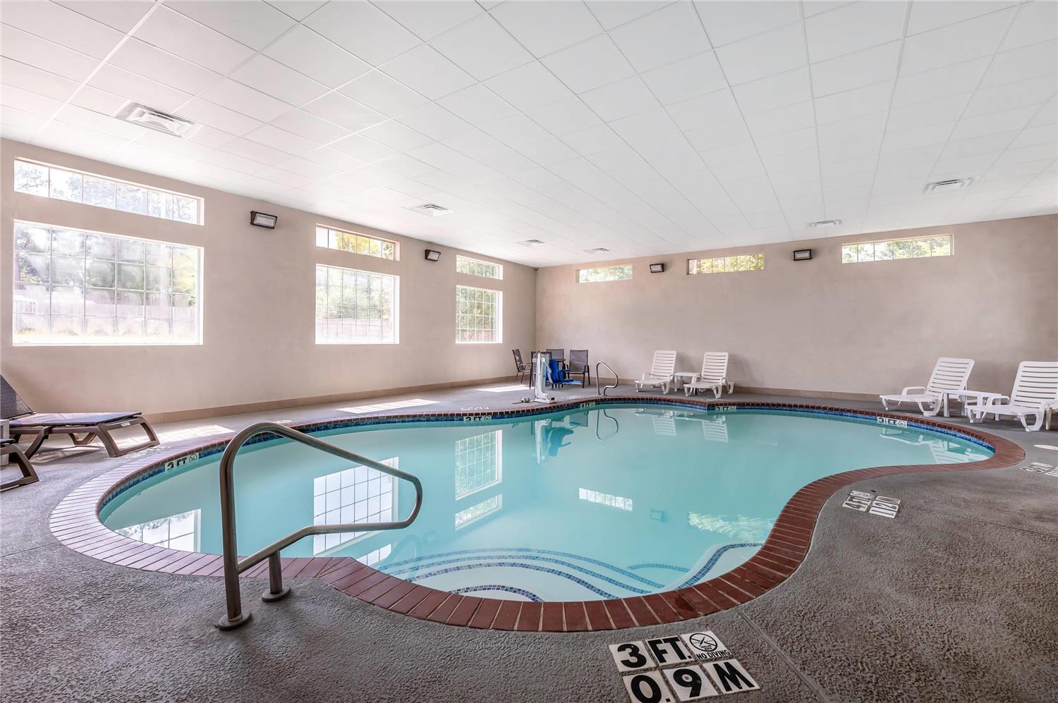 Comfort Suites Texarkana Texas 16/37