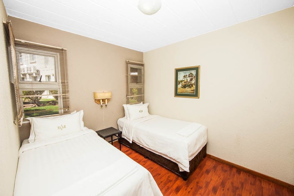 Vetho 2 Apartments OR Tambo Airport 12/31
