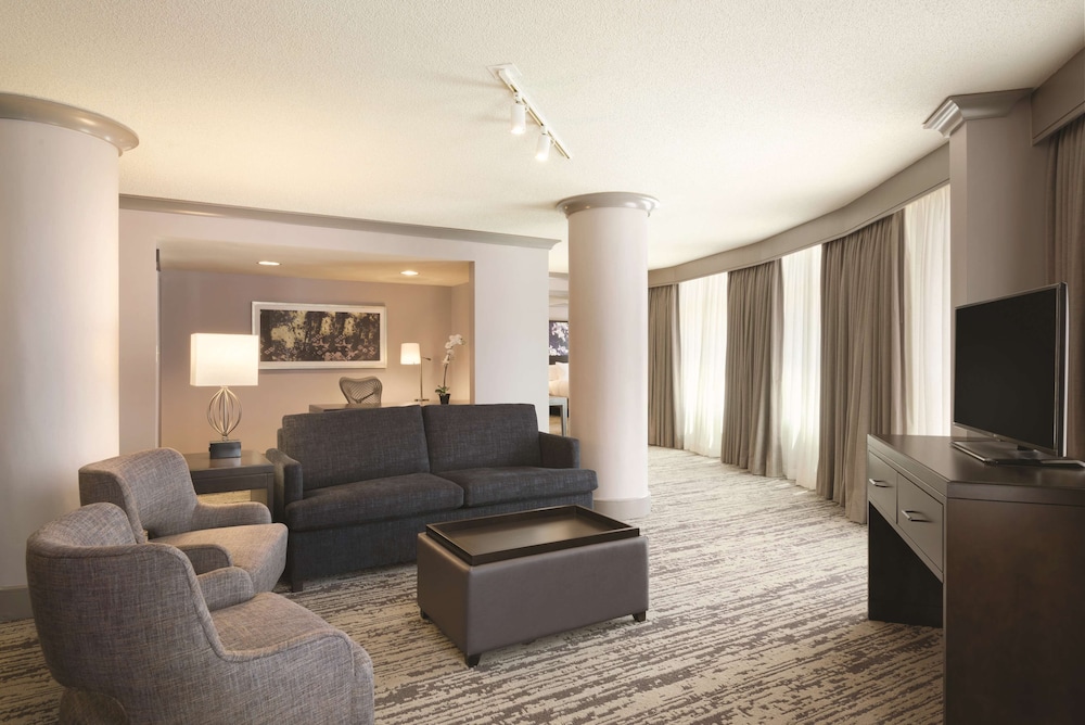 Embassy Suites by Hilton Atlanta at Centennial Olympic Park 36/69