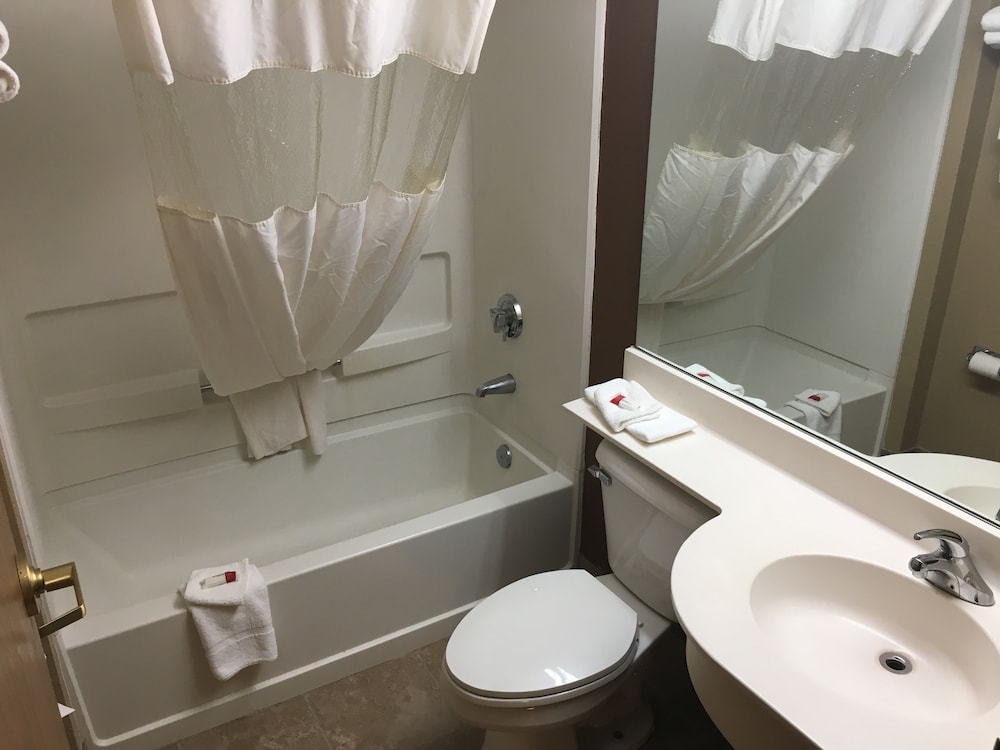 Microtel Inn & Suites by Wyndham Mason/Kings Island 10/26
