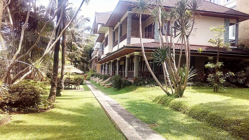 The Oxalis Regency Hotel Magelang 8/46