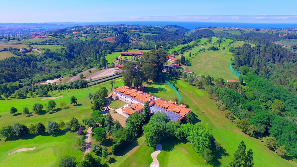 Hotel Oca Palacio de la Llorea and Spa 23/33