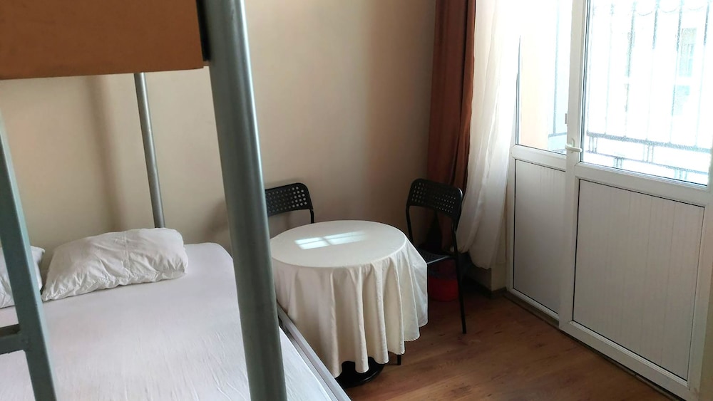 Kevin's Hostel 8/18