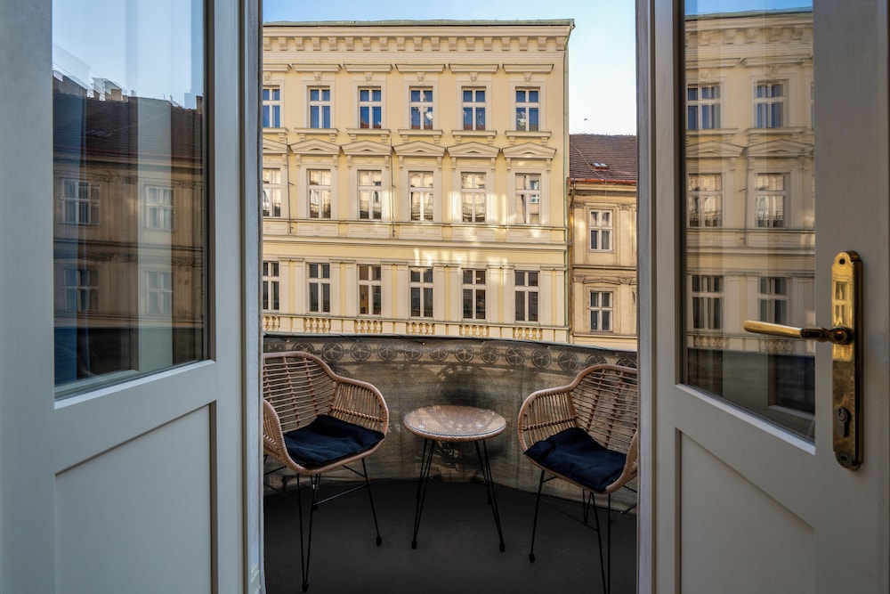 Old Town Aparthotel Michalska 1/75