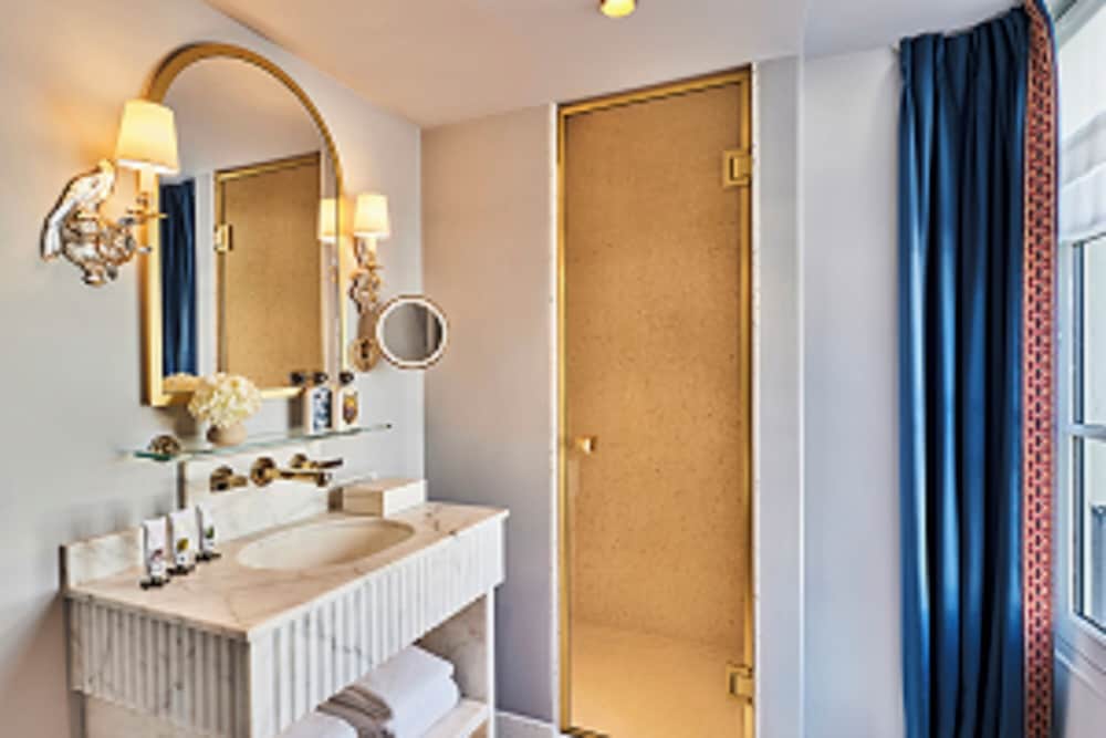 Maison Barriere Vendome 50/50