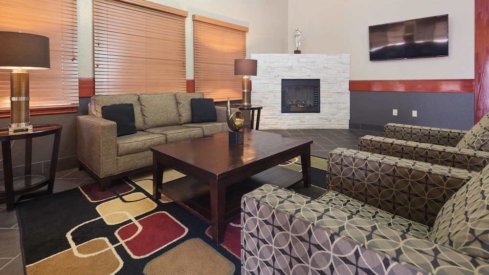 AmericInn by Wyndham Grinnell 42/60