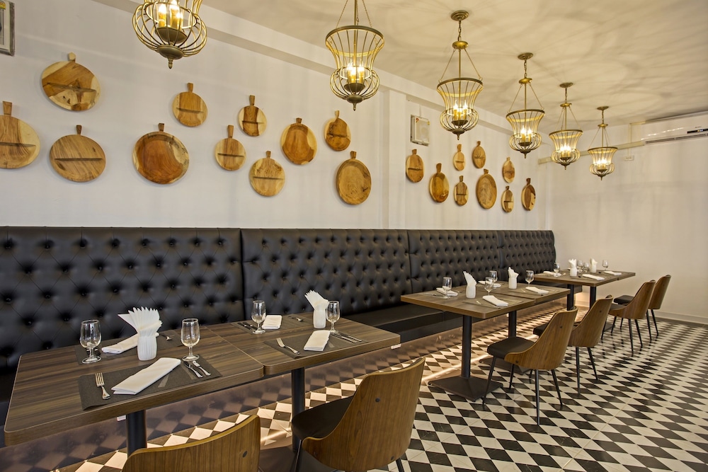 Le Thatluang D’oR Boutique Hotel 55/67