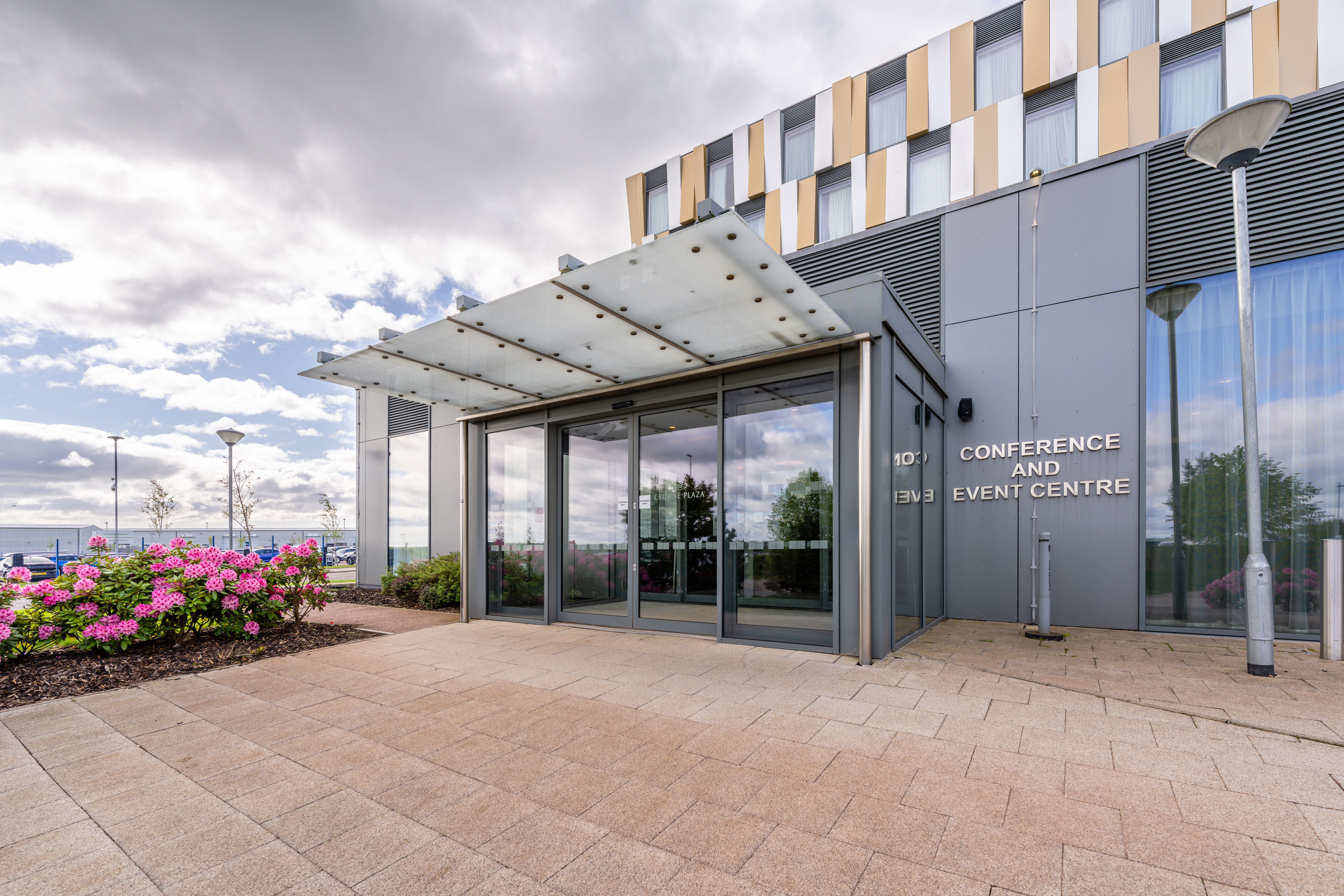 CROWNE PLAZA ABERDEEN AIRPORT 47/50