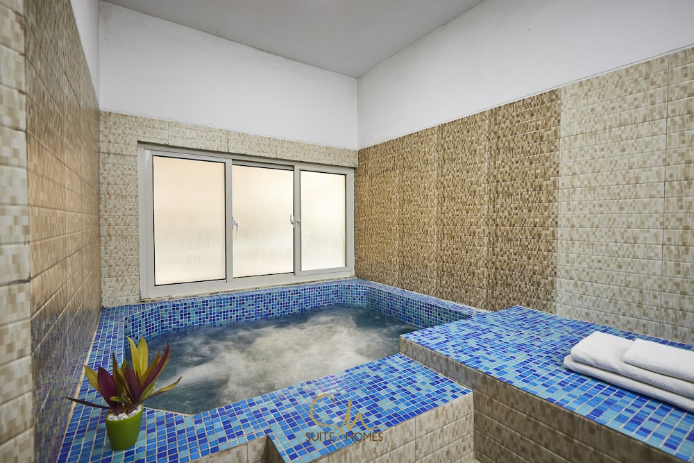 Suite Homes 21/50