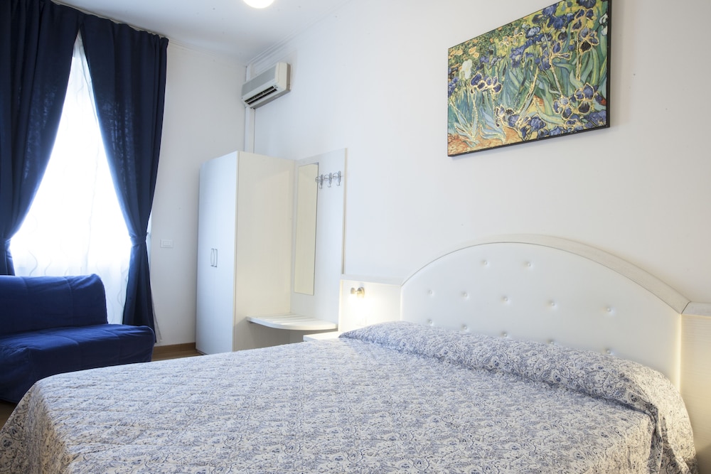 Albergo Amalfi Milano 7/67