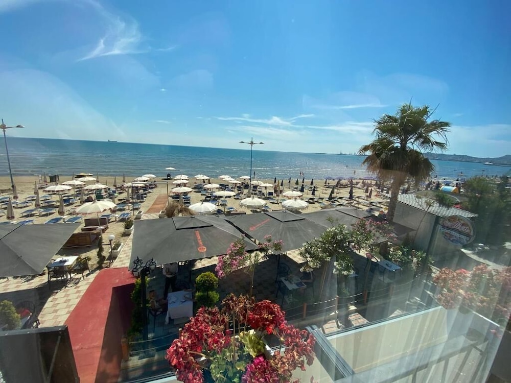 Hotel Alion 43/48
