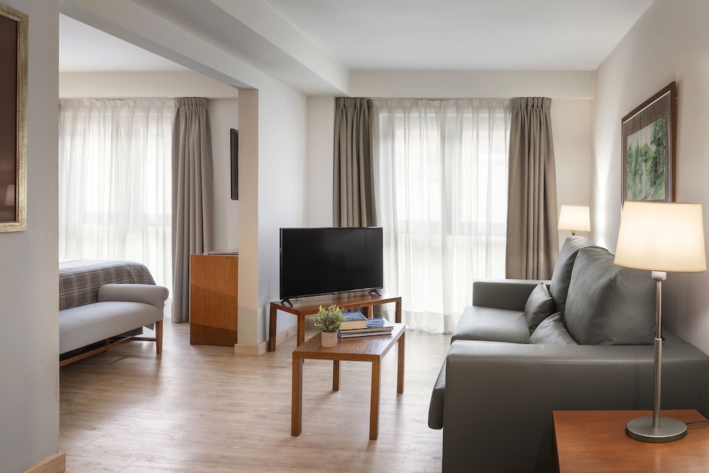 Tryp Vielha Baqueira 36/50