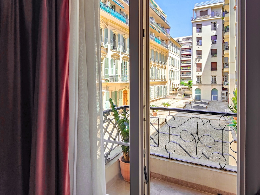 Aparthotel AMMI Nice Lafayette 10/68