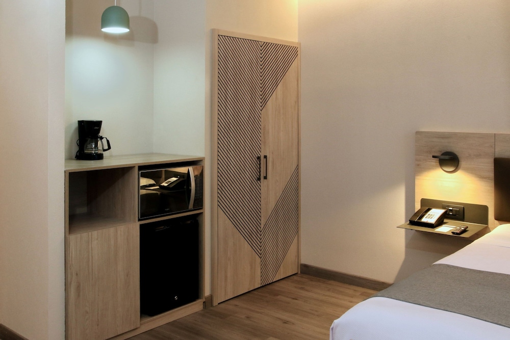 City Express Plus by Marriott Monterrey Centro 29/57