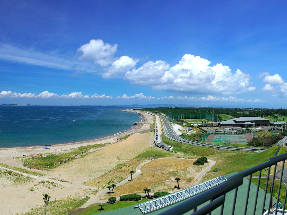Irago Resort & Convention Hotel 28/30