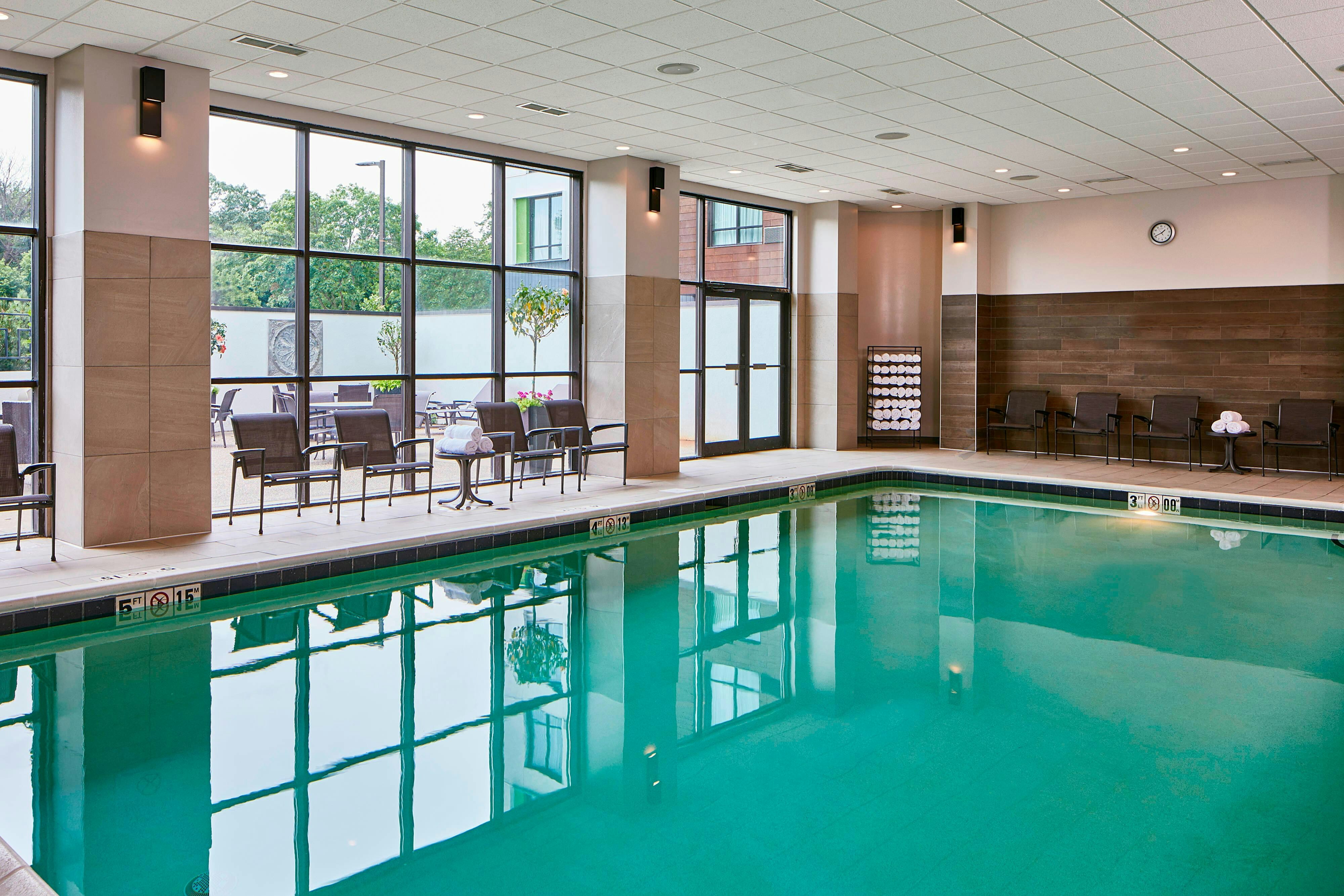 Courtyard By Marriott Minneapolis West 23/51