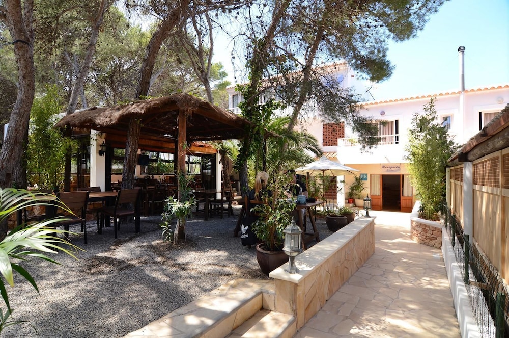 Hostal Cala Boix 32/35
