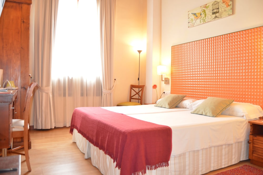 GARA HOTEL 19/72