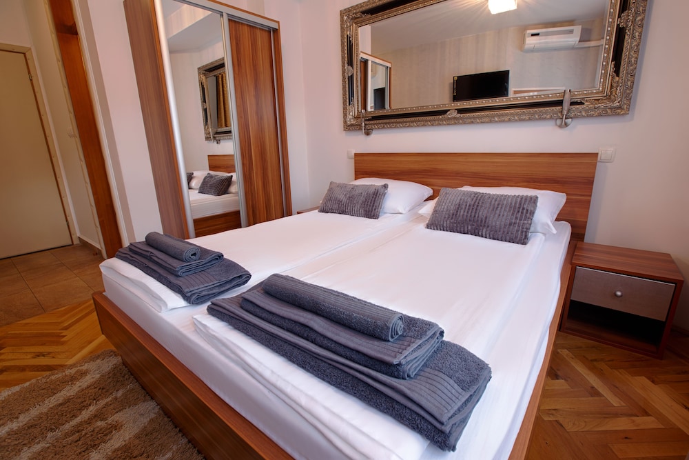 Hotel Herc 30/71