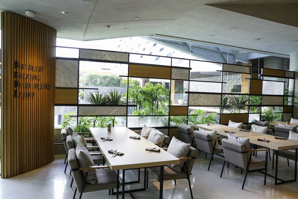 Lit Bangkok Hotel 92/107