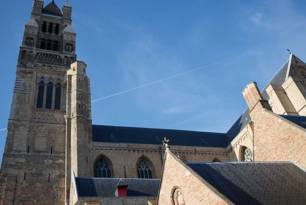 B And B Saint Sauveur Bruges 34/50