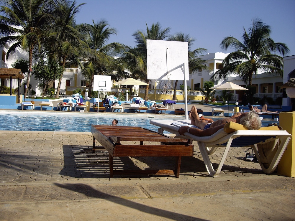 Mansea Beach Hotel 15/65