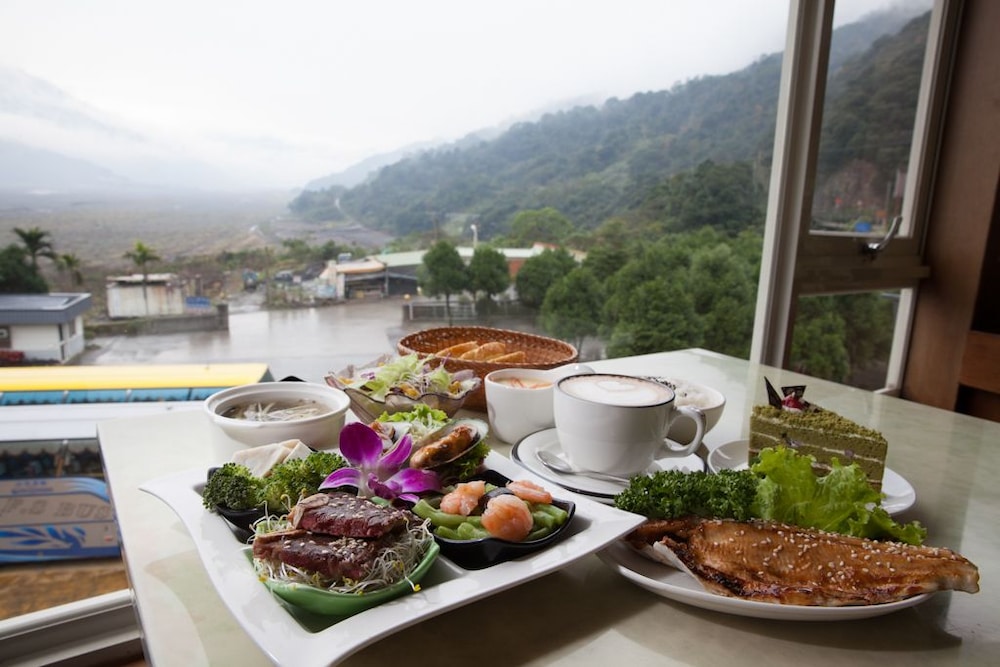Yingshih Resort 37/56