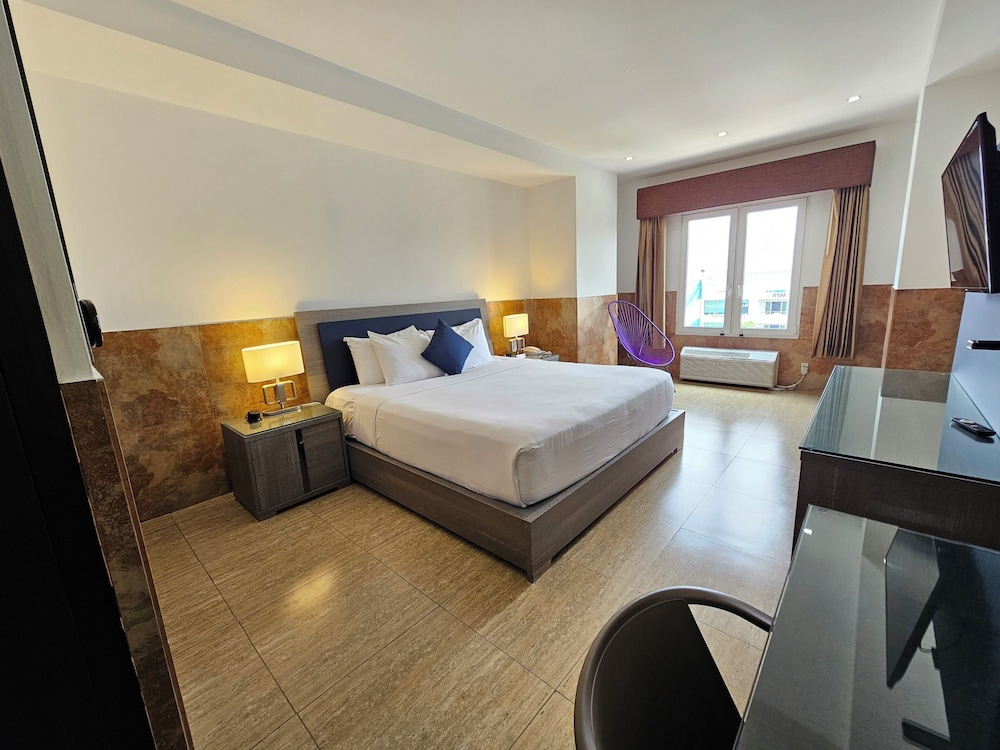 Beverly Hills: Hotel & Business 27/62
