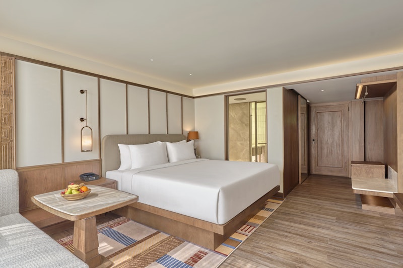 Slohh by Roach Bengaluru, Curio Collection by Hilton 5/29