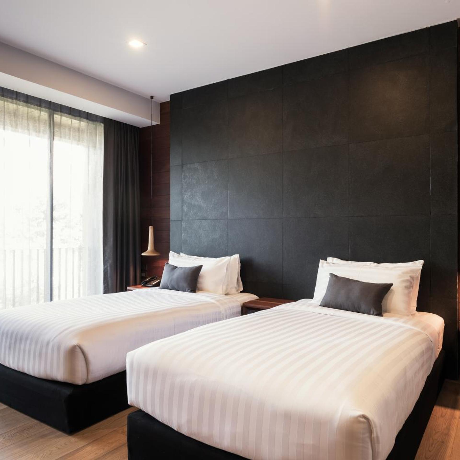 Standard, Twin Beds