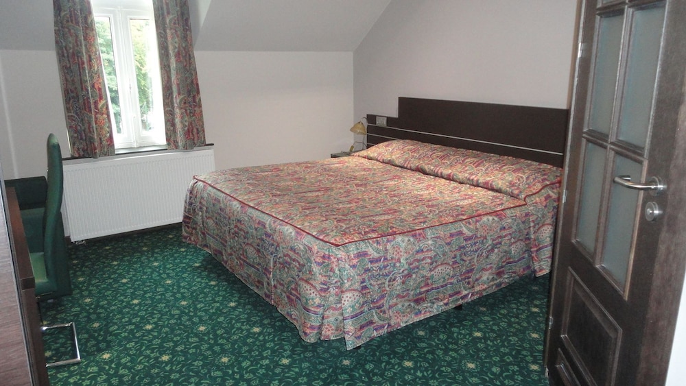 Hotel L'auberge Du Souverain 13/39