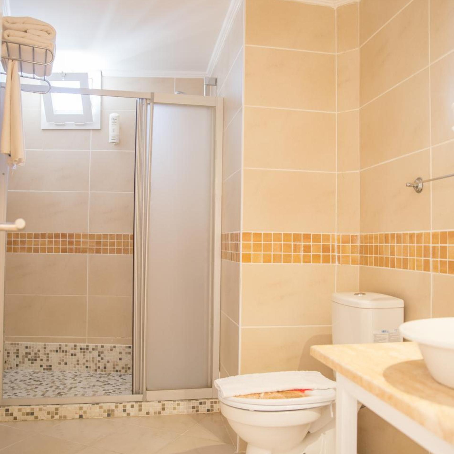 Kortan Hotel 25/27