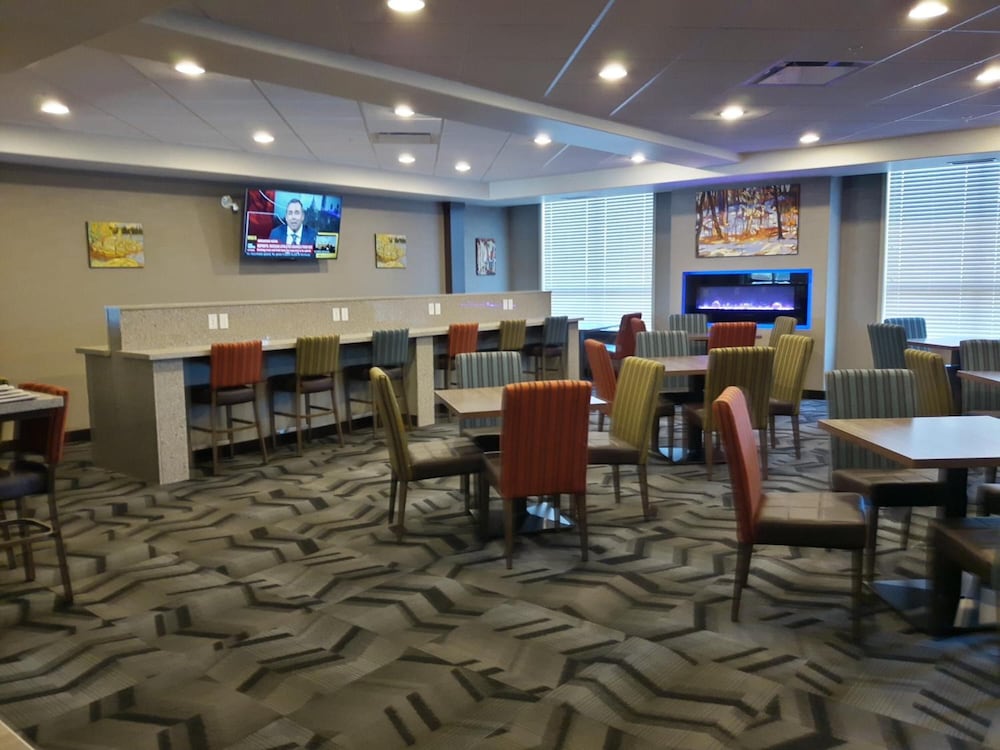 Encore Suites By Service Plus Inns 46/58