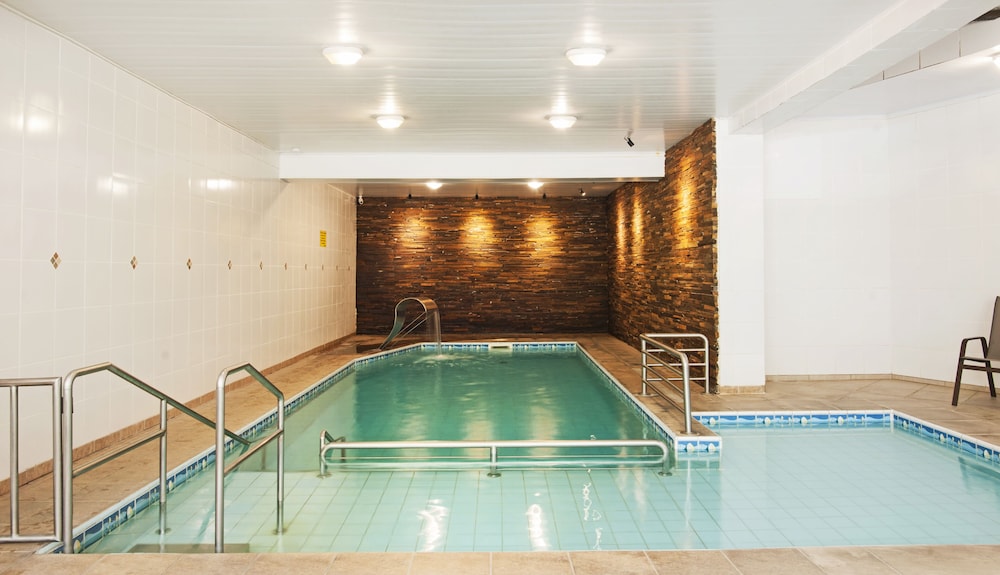 Hotel Recanto Da Serra 33/67