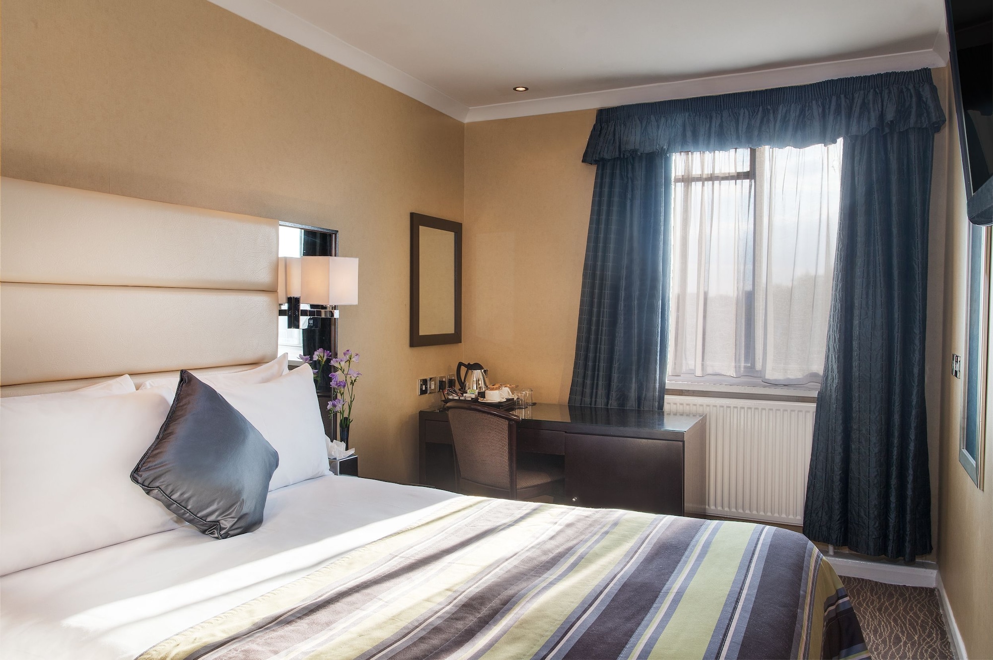 غرفة ديلوكس بسرير مزدوج، Park Grand London Hyde Park 3/10