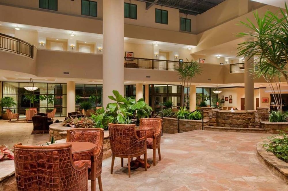 Embassy Suites By Hilton San Antonio Riverwalk Downtown 45/70