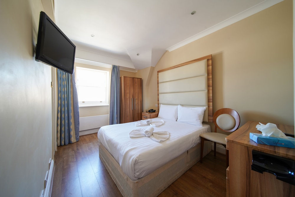 Royal Eagle Hotel 41/66