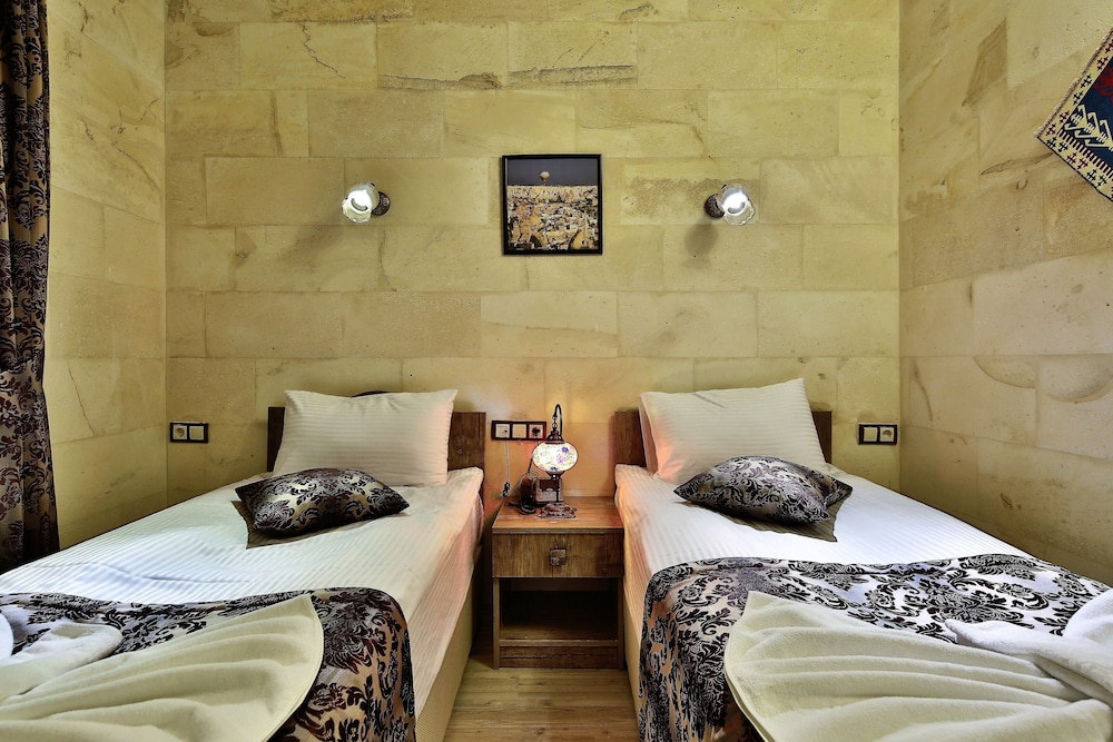 Yusuf Bey House 8/66