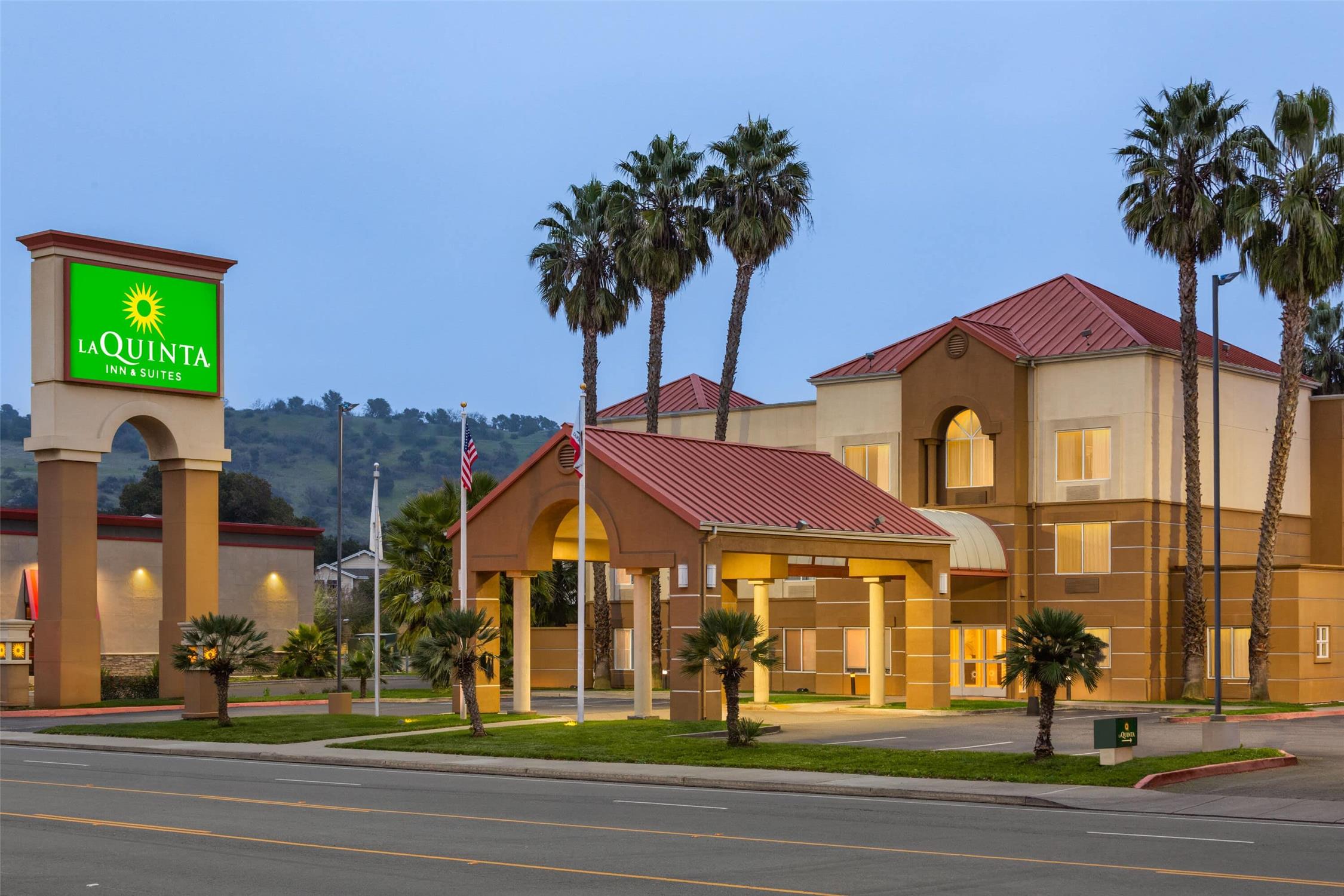 La Quinta Inn & Suites by Wyndham Fairfield - Napa Valley 3/37