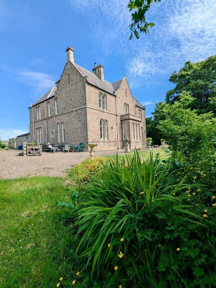 The Gables 44/46
