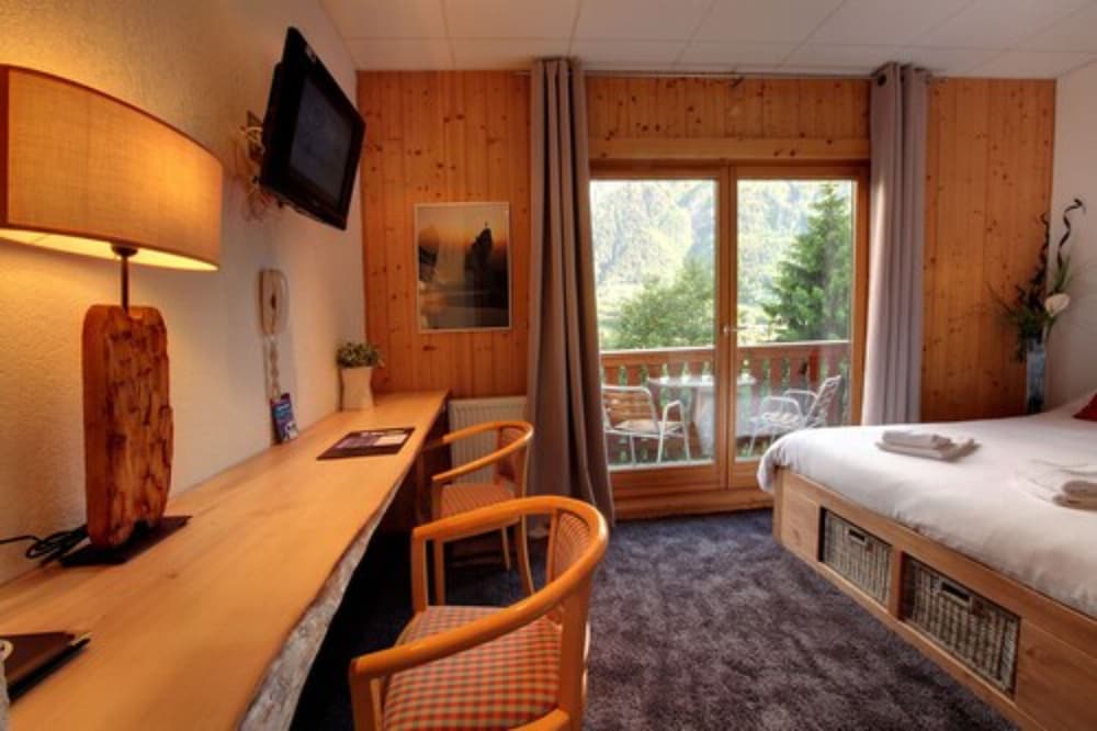 Les Campanules Hotel 34/74