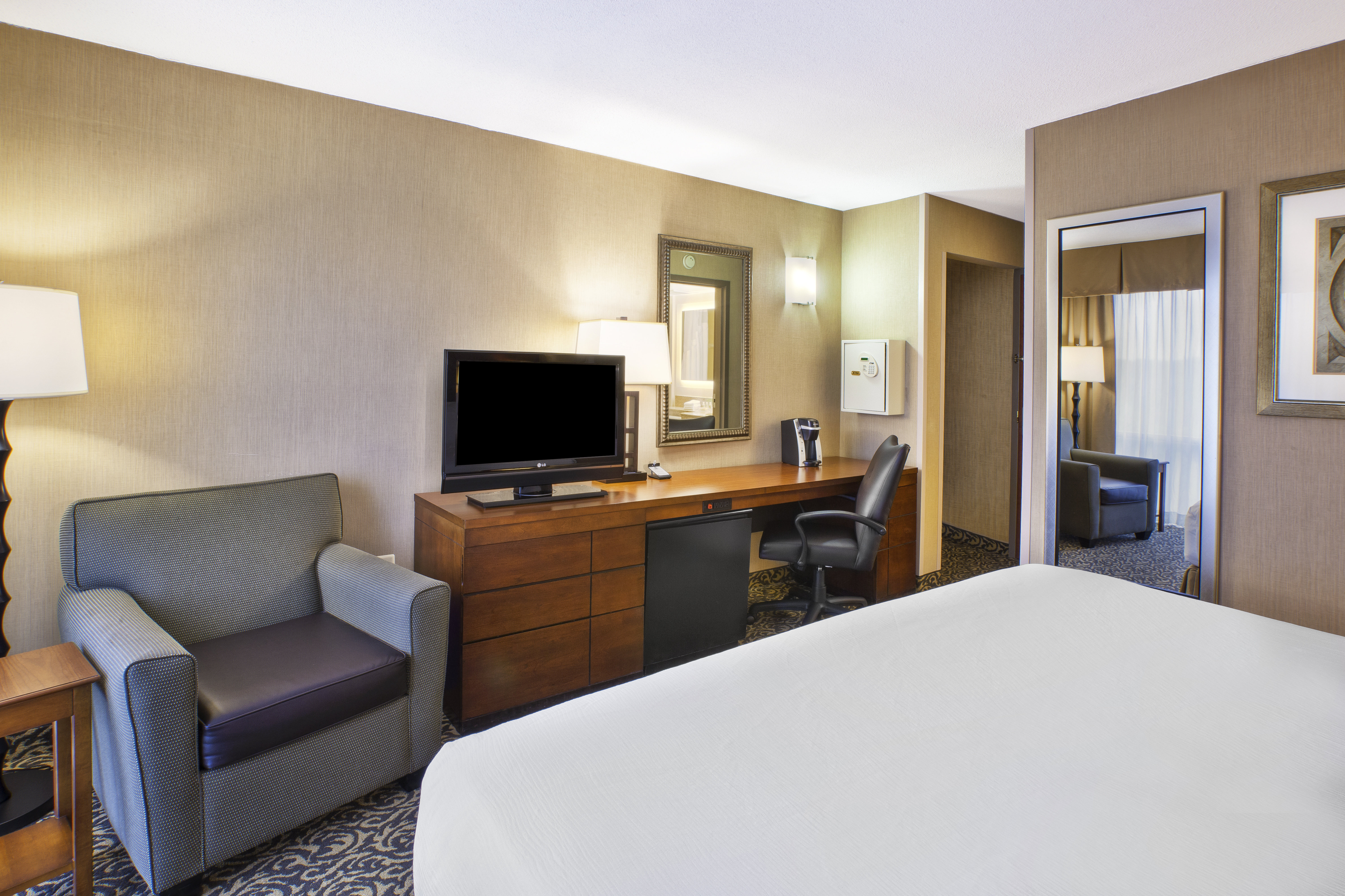 Holiday Inn National Airport/Crystal City 21/70
