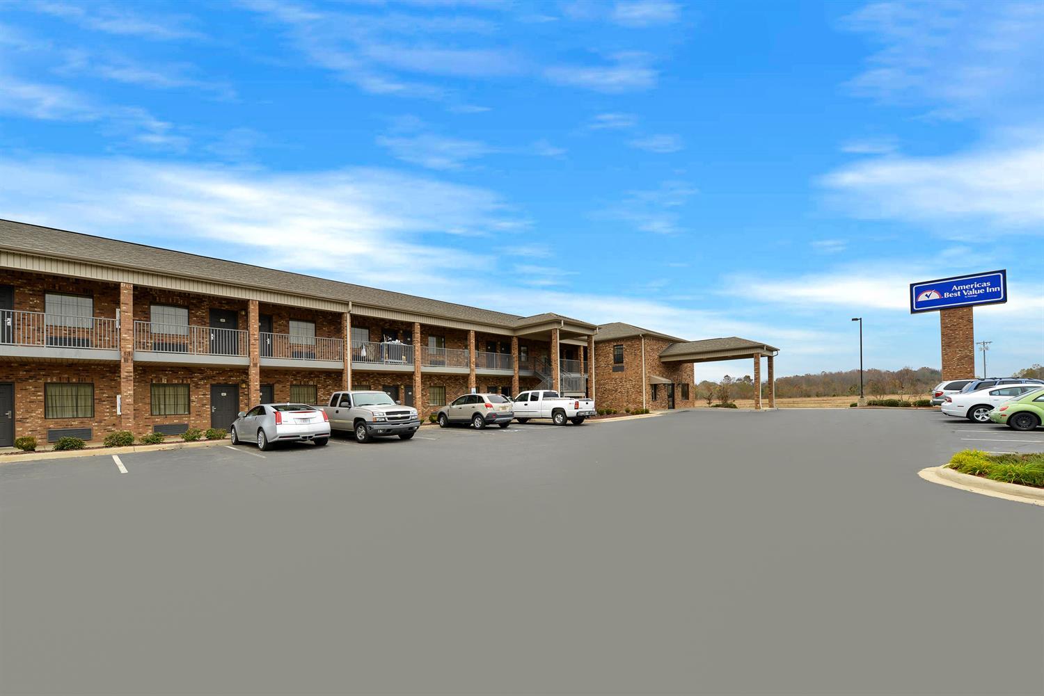 Americas Best Value Inn - Byhalia 27/27