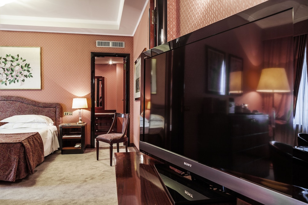 Doria Grand Hotel 18/65