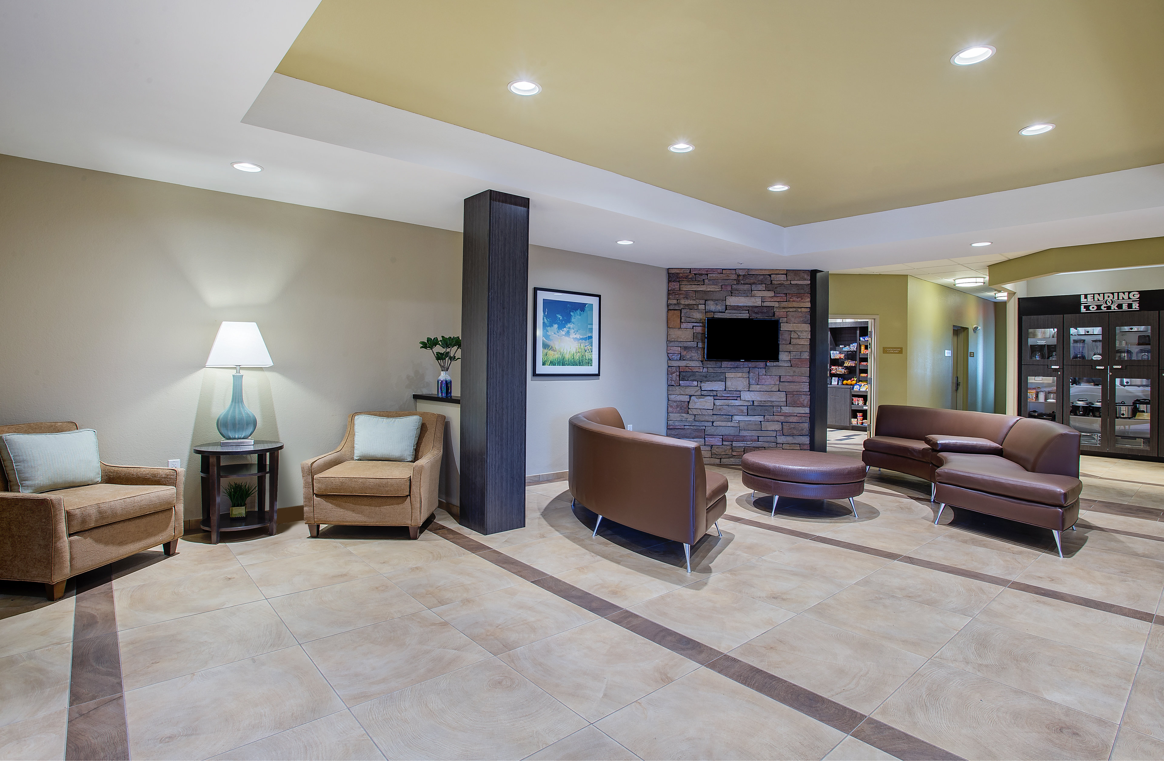 CANDLEWOOD SUITES BOWLING GREEN 35/69