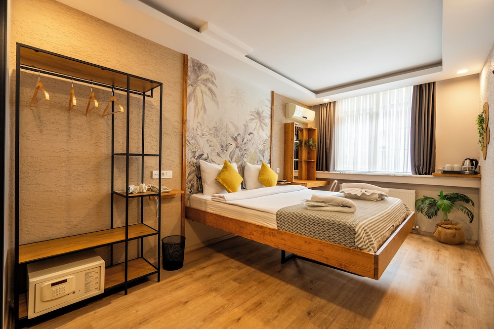 SAYEBAN GOLD HOTEL 23/65