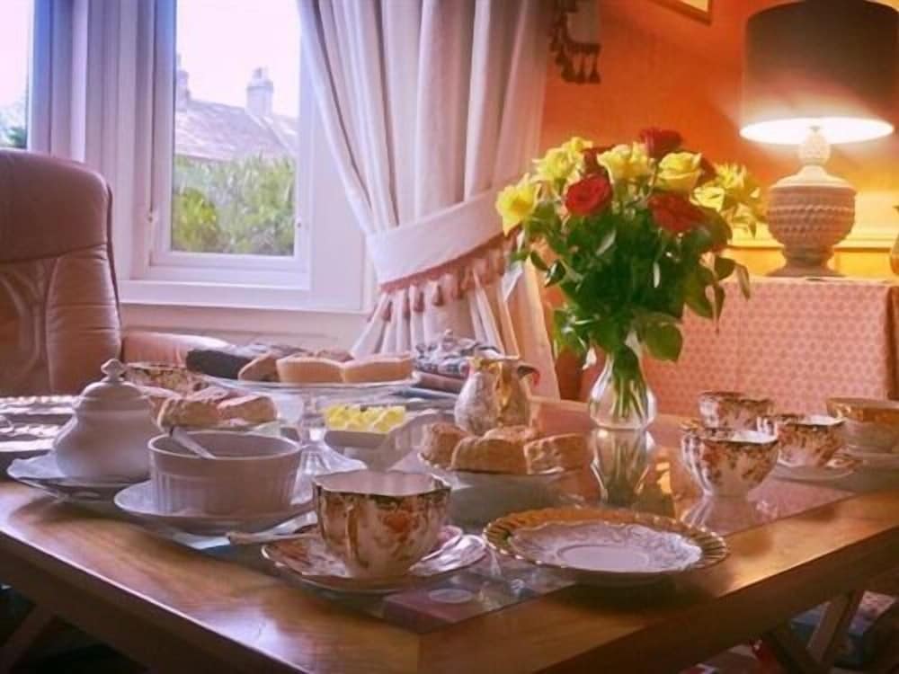 Homelands Guest House 60/71