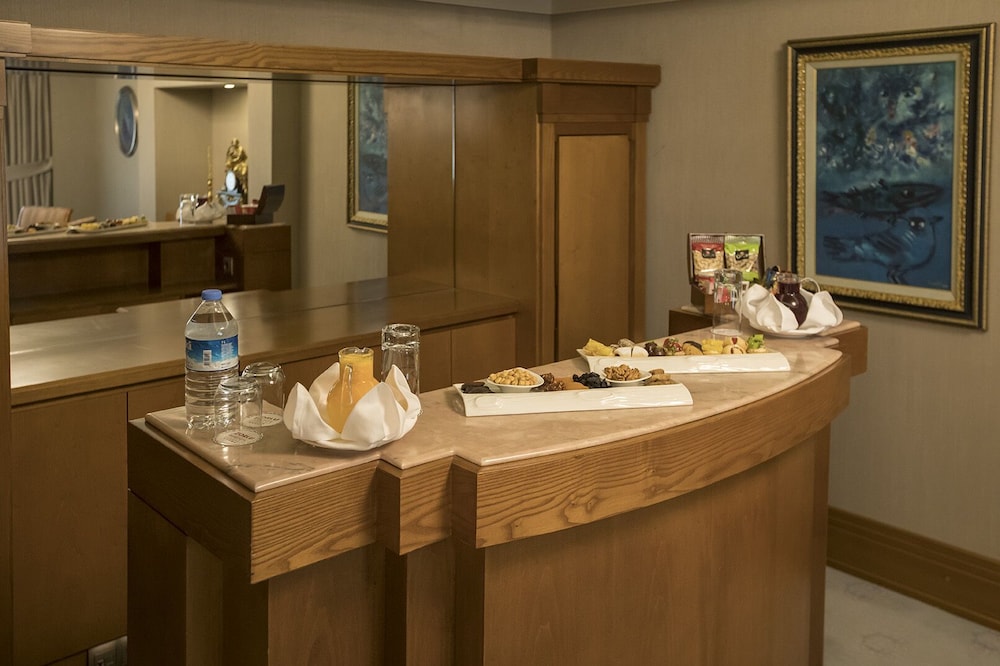 Zorlu Grand Hotel Trabzon 51/57