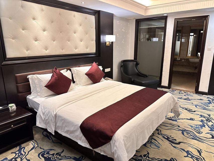 Garden, Deluxe, Suite, Queen Bed